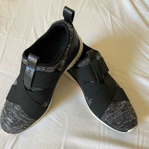 Cole Haan Grand.0’s slip on elasticize cloth sneaker, black,  8B